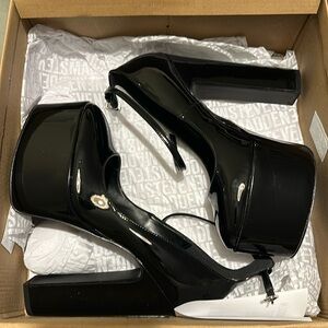 Steve Madden Skyrise NEW